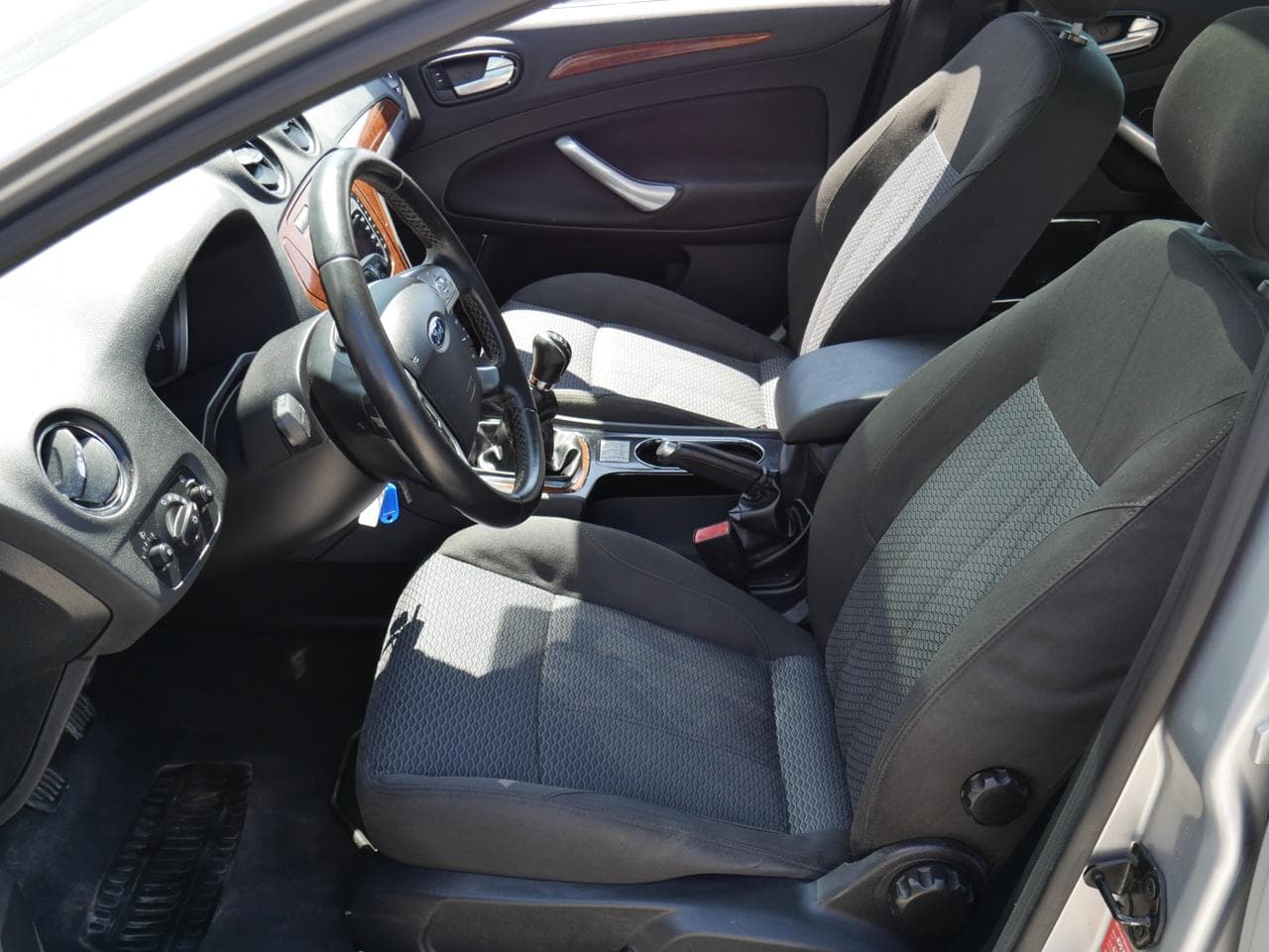 2007 Ford MONDEO - 10