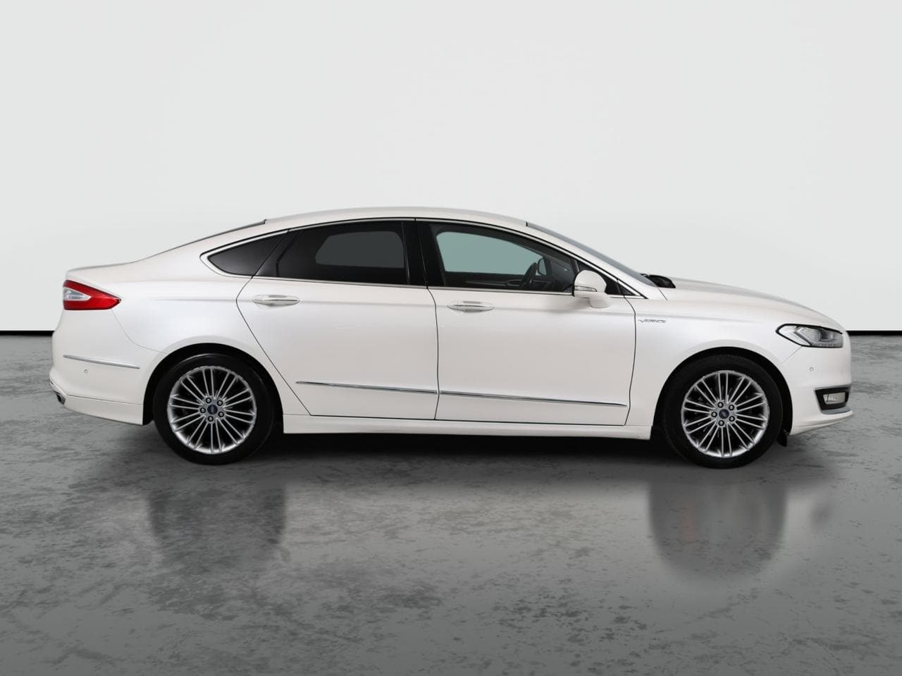 2018 Ford MONDEO - 8