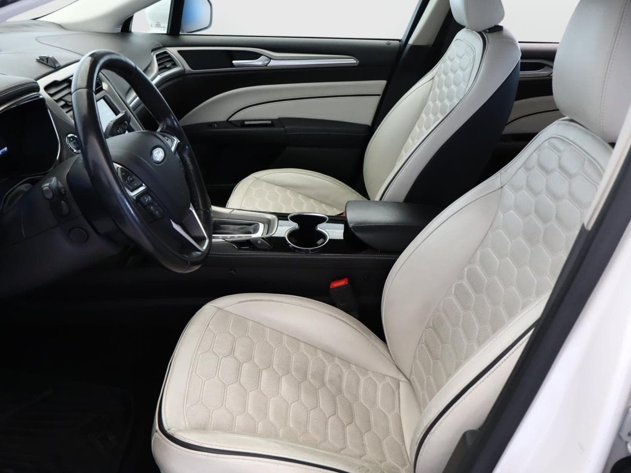 2018 Ford MONDEO - 14