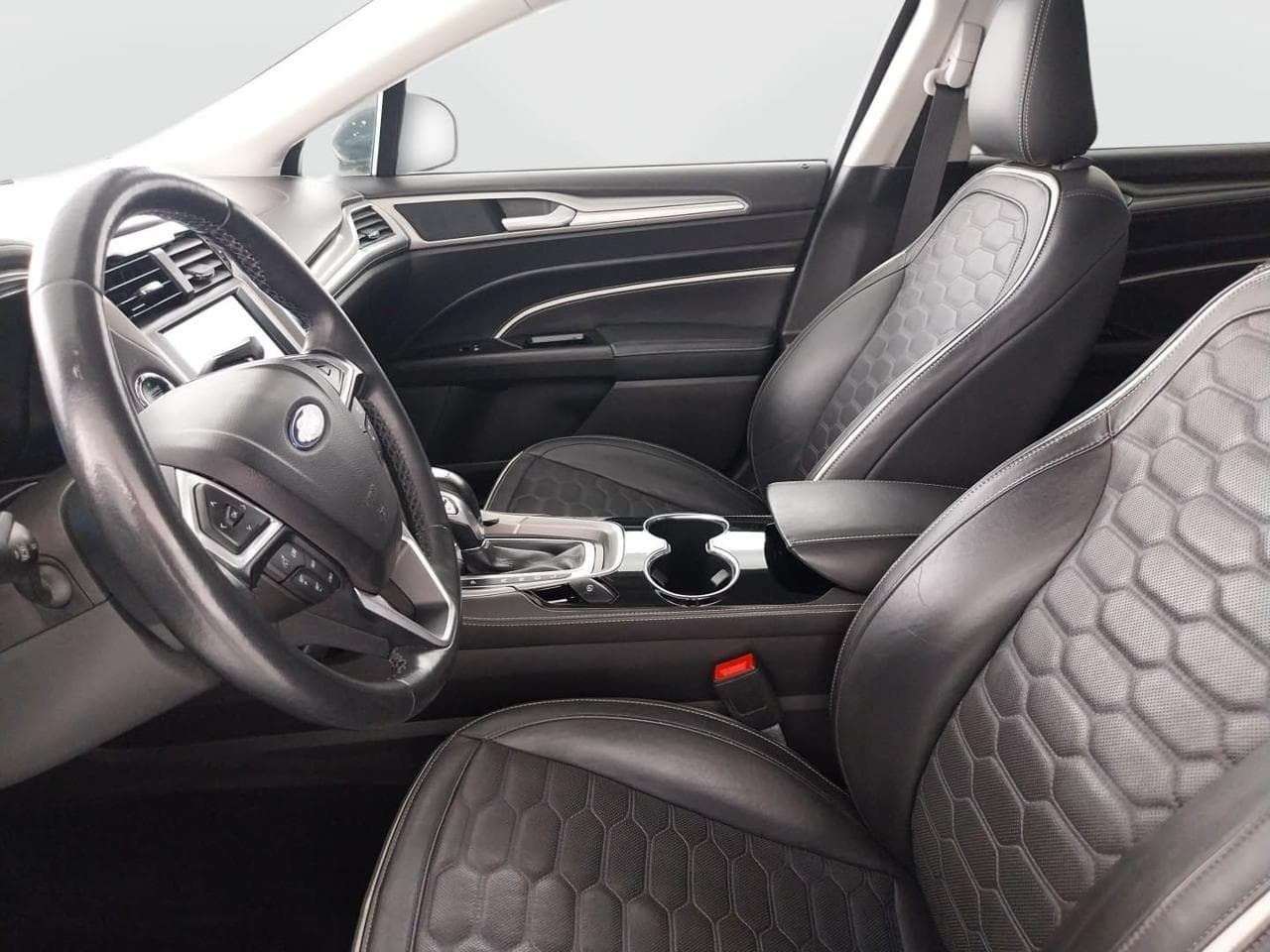 2018 Ford MONDEO - 16