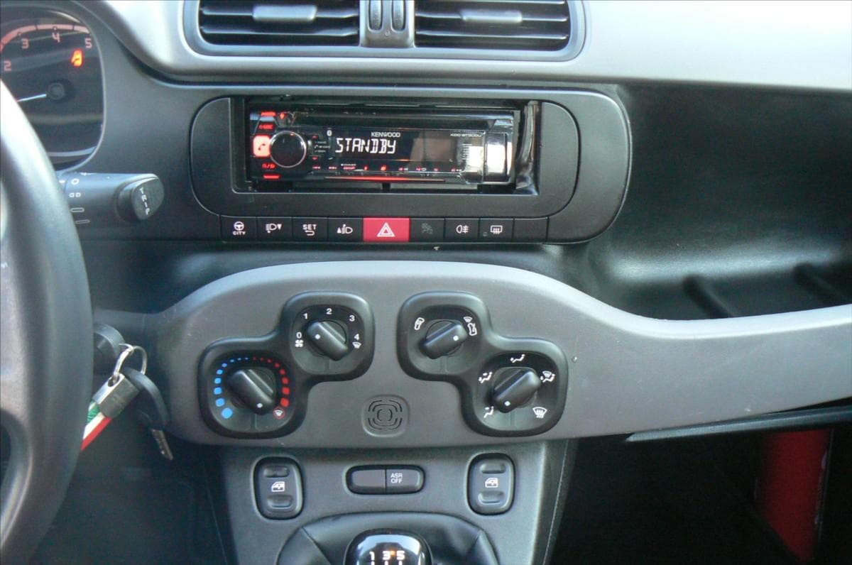 2017 Fiat Panda - 10