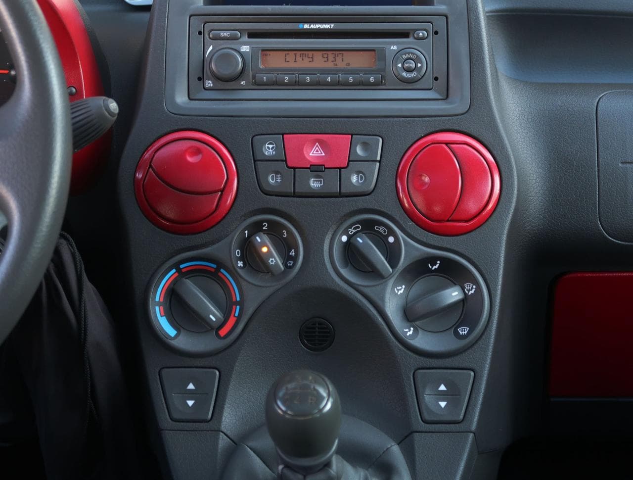 2010 Fiat Panda - 18