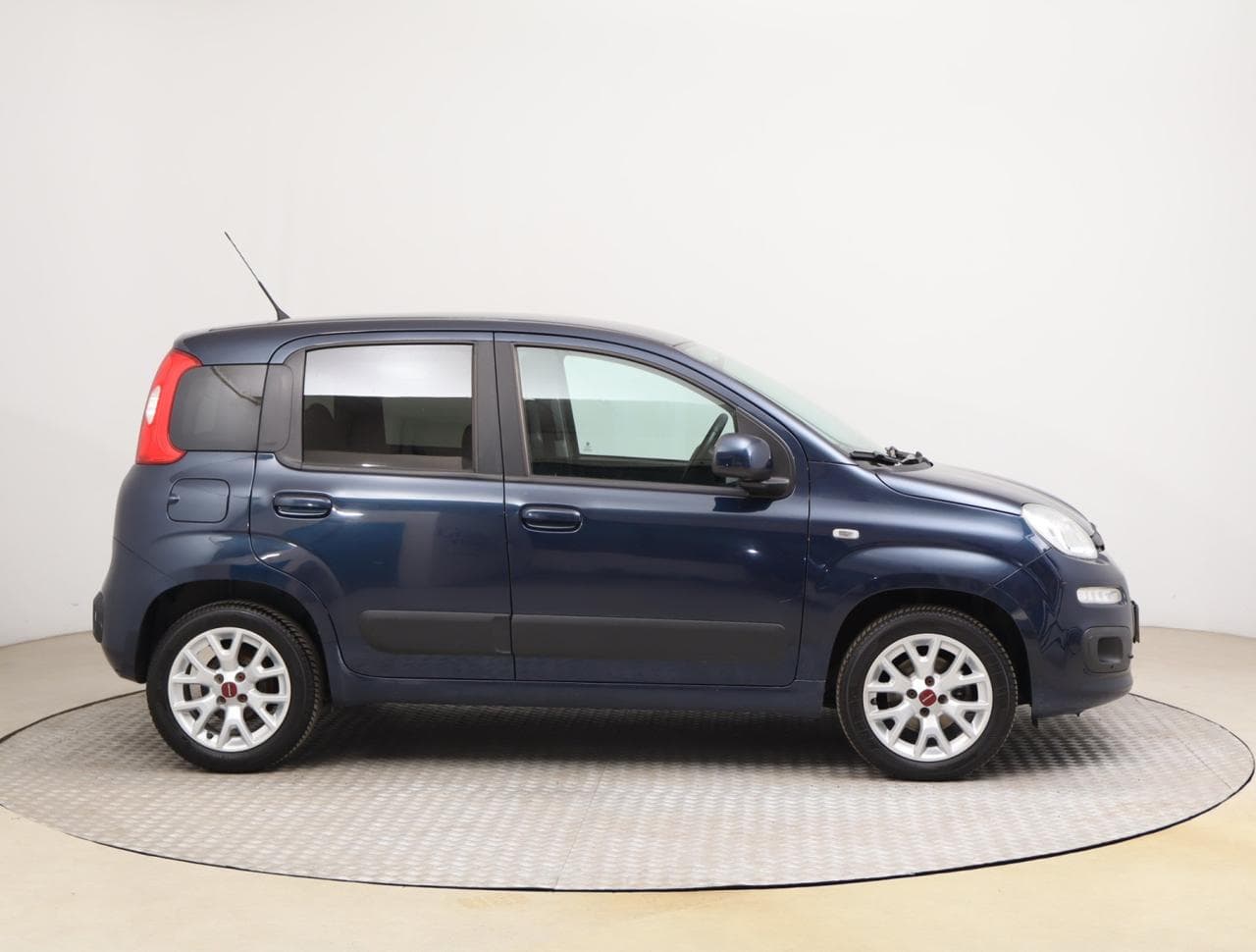 2017 Fiat PANDA - 8