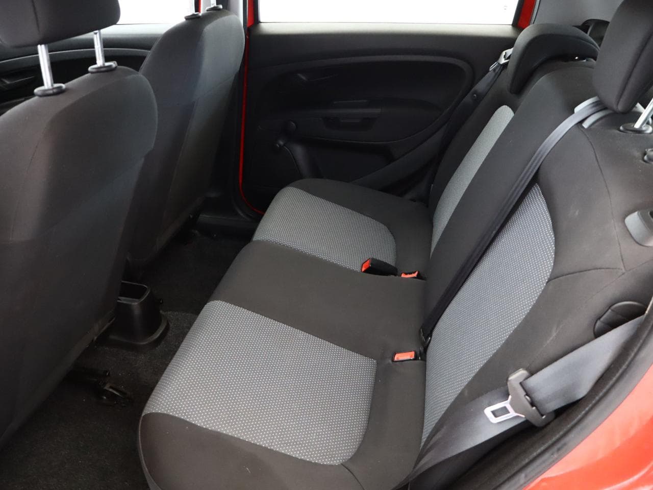2011 Fiat PUNTO - 13