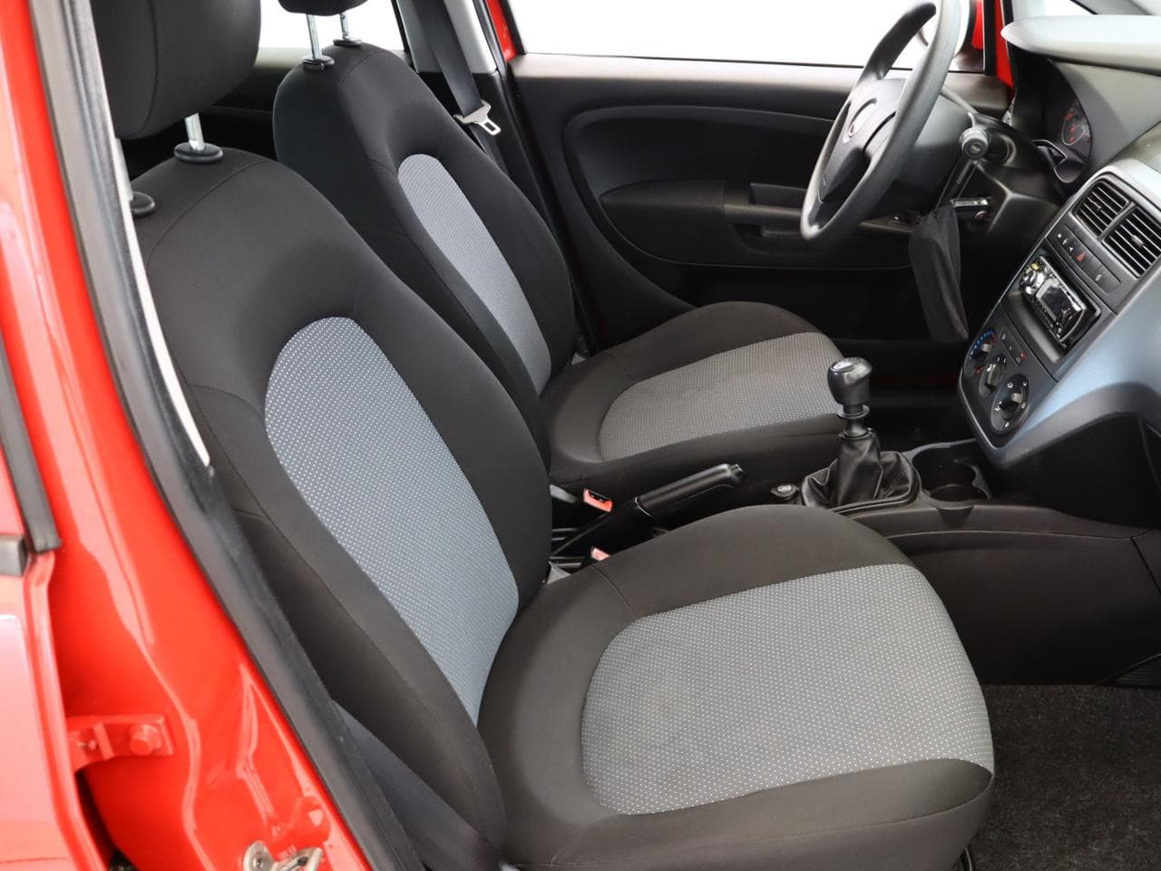 2011 Fiat PUNTO - 10