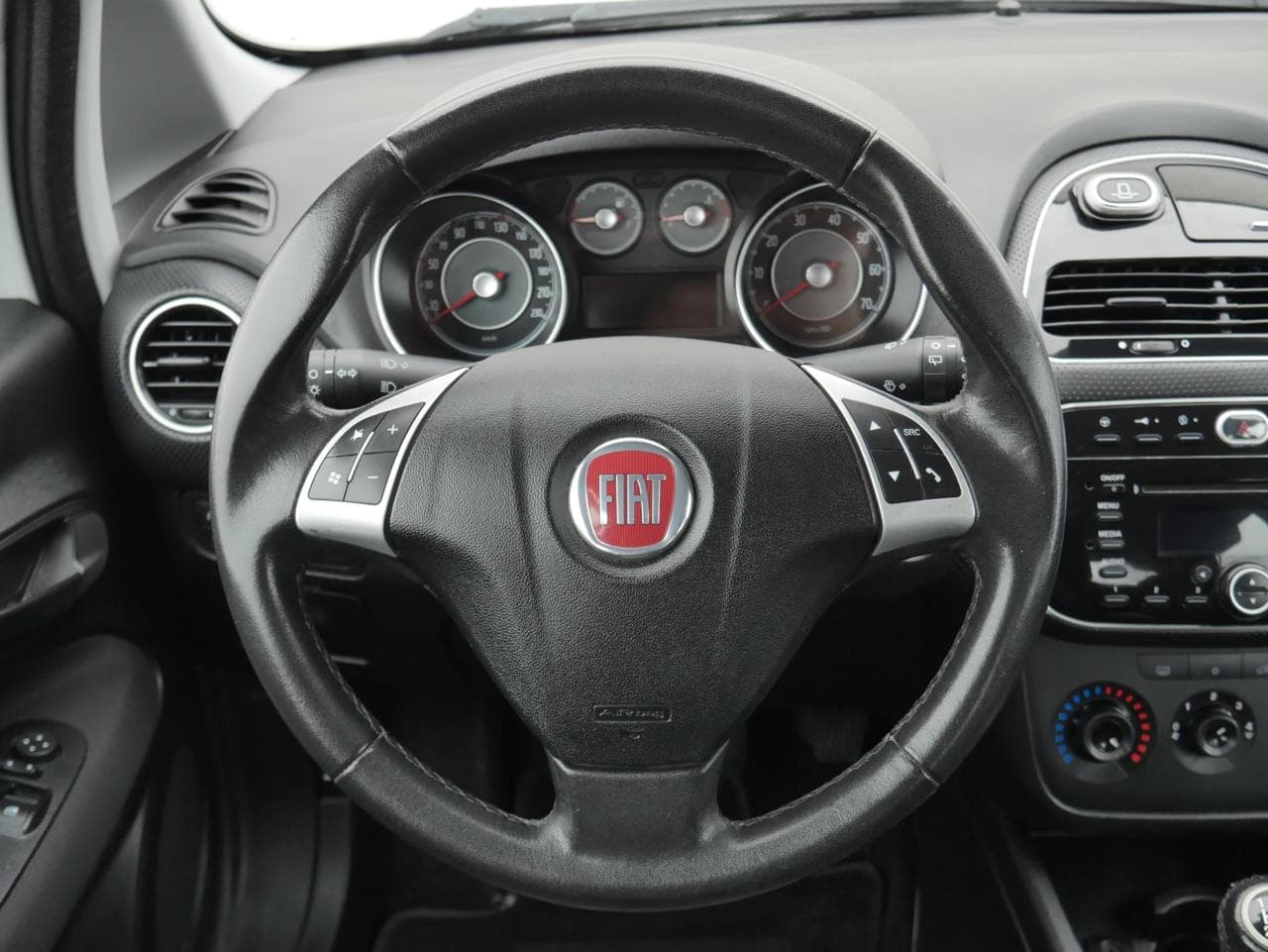 2011 Fiat PUNTO - 10