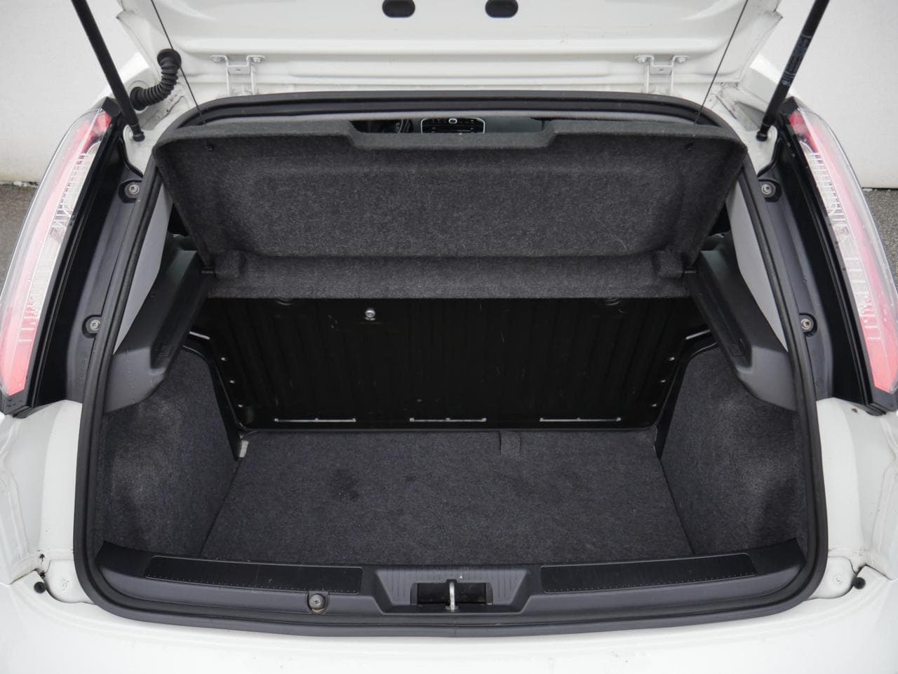2011 Fiat PUNTO - 7