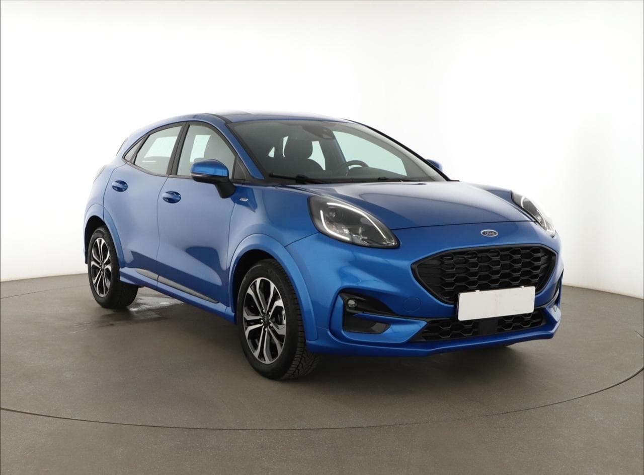 2022 Ford PUMA