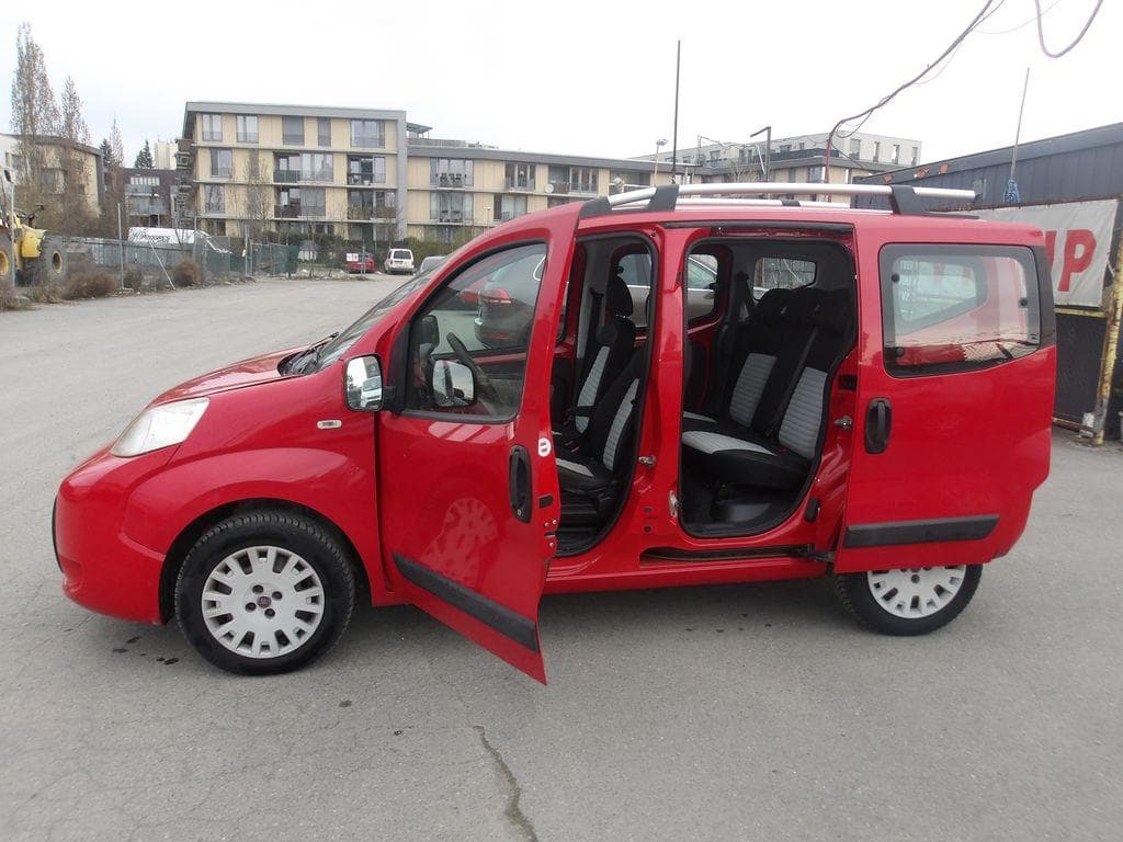 2010 Fiat QUBO - 12