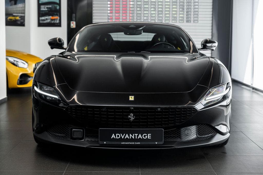 2022 Ferrari ROMA - 2