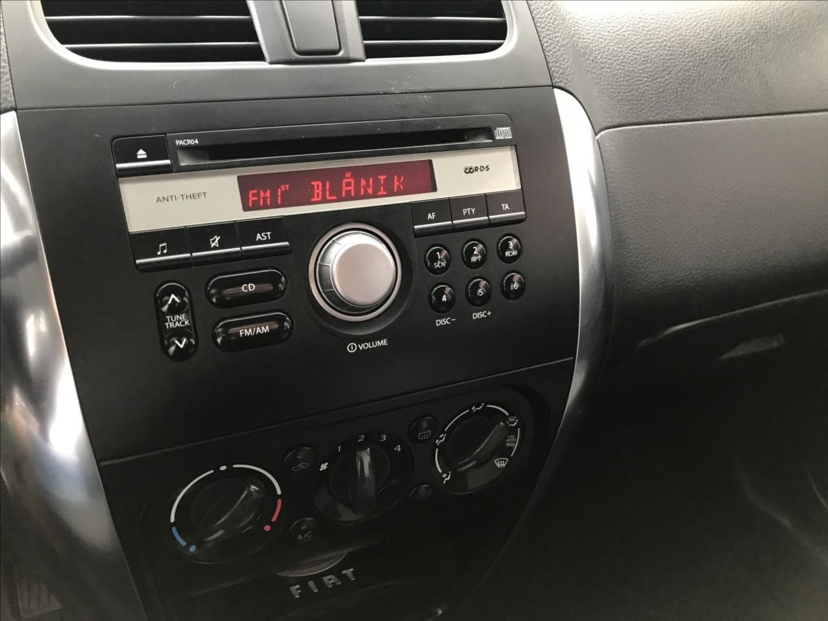 2011 Fiat SEDICI - 17