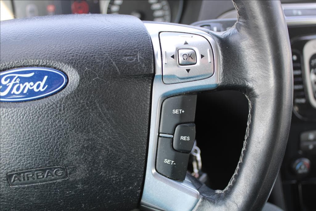 2012 Ford S-Max - 17