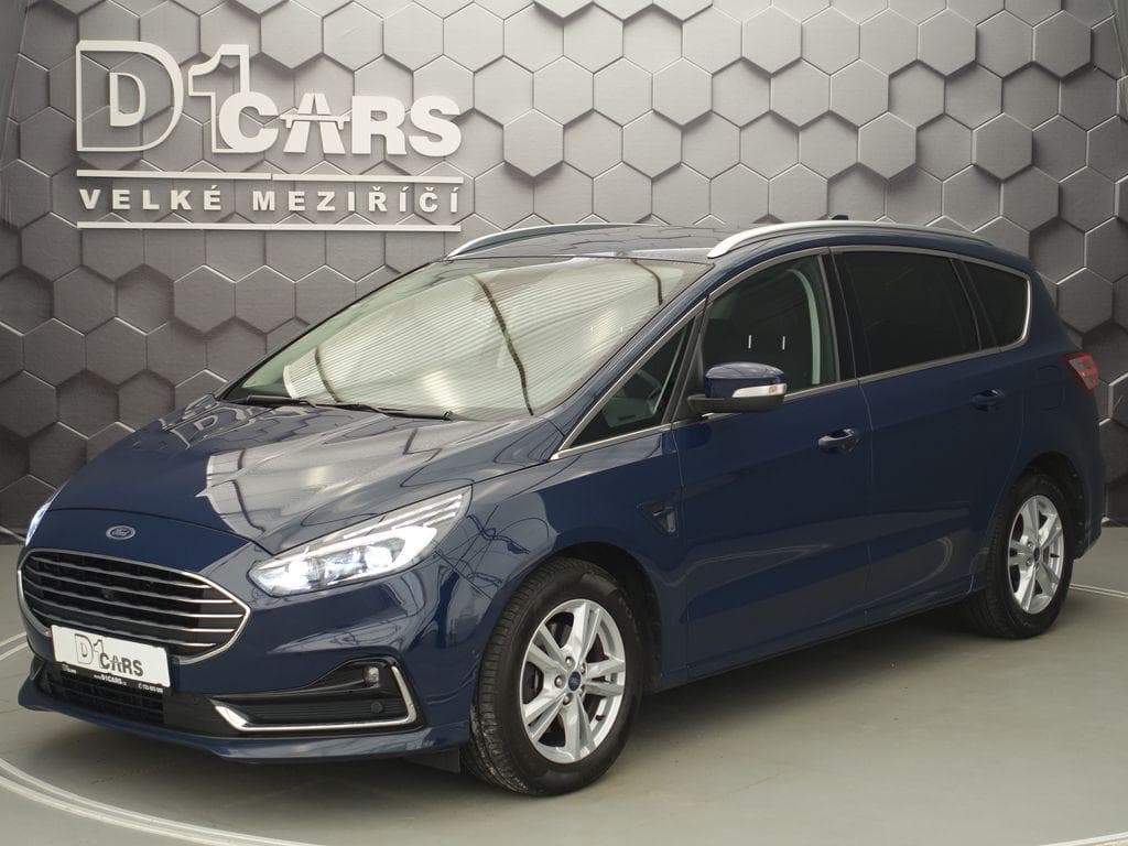 Ford S-MAX 140 kW, Titanium, tažné, LED kombi