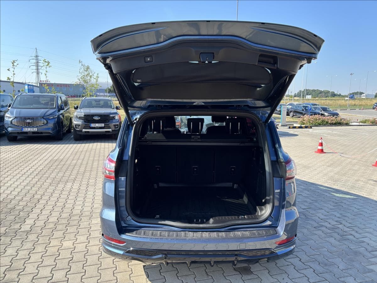 2023 Ford S-MAX - 11