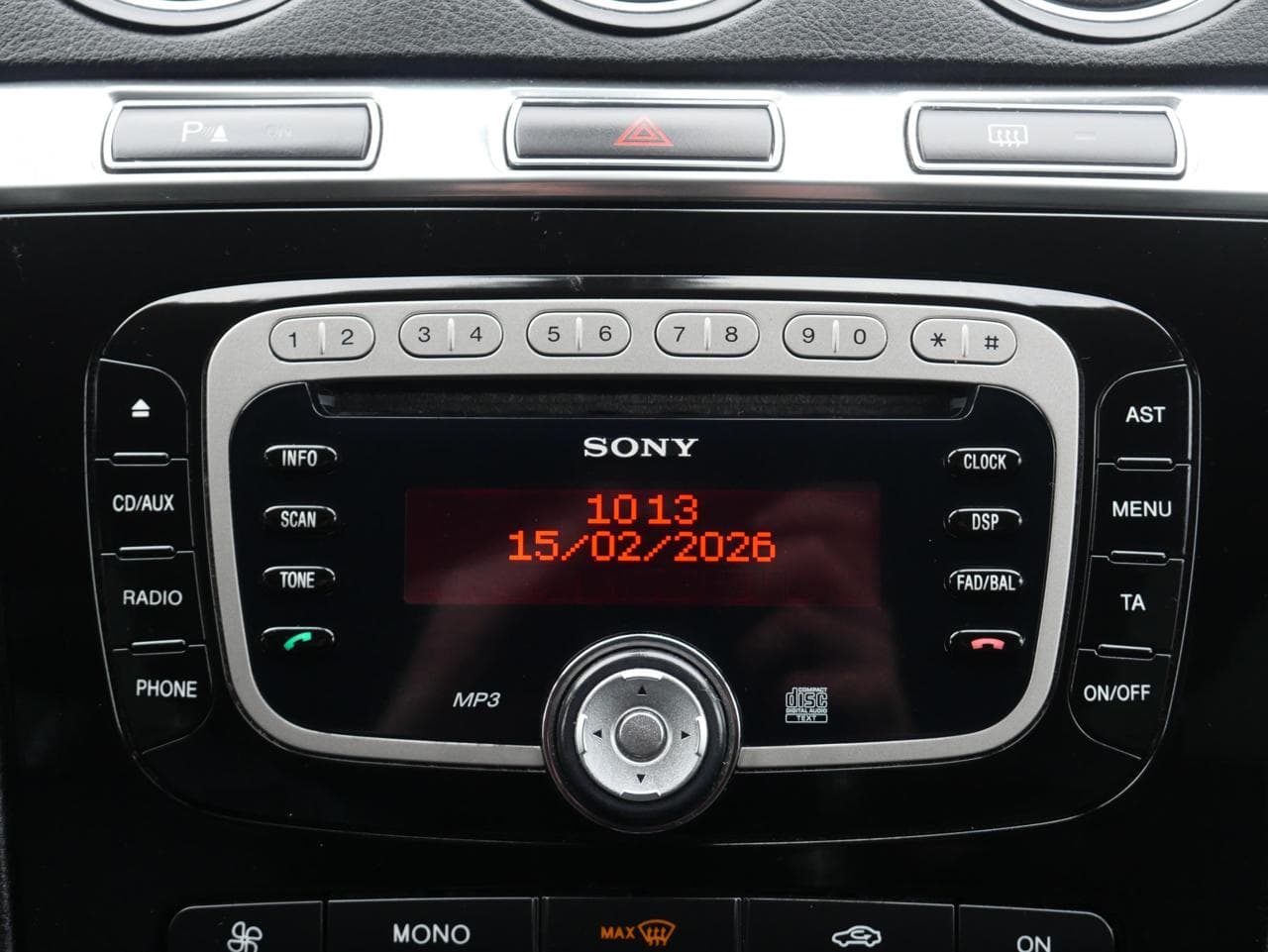 2012 Ford S-MAX - 12