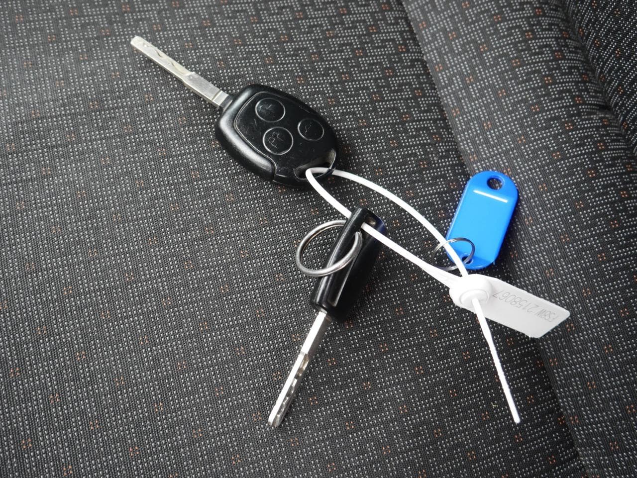 2006 Ford S-MAX - 17