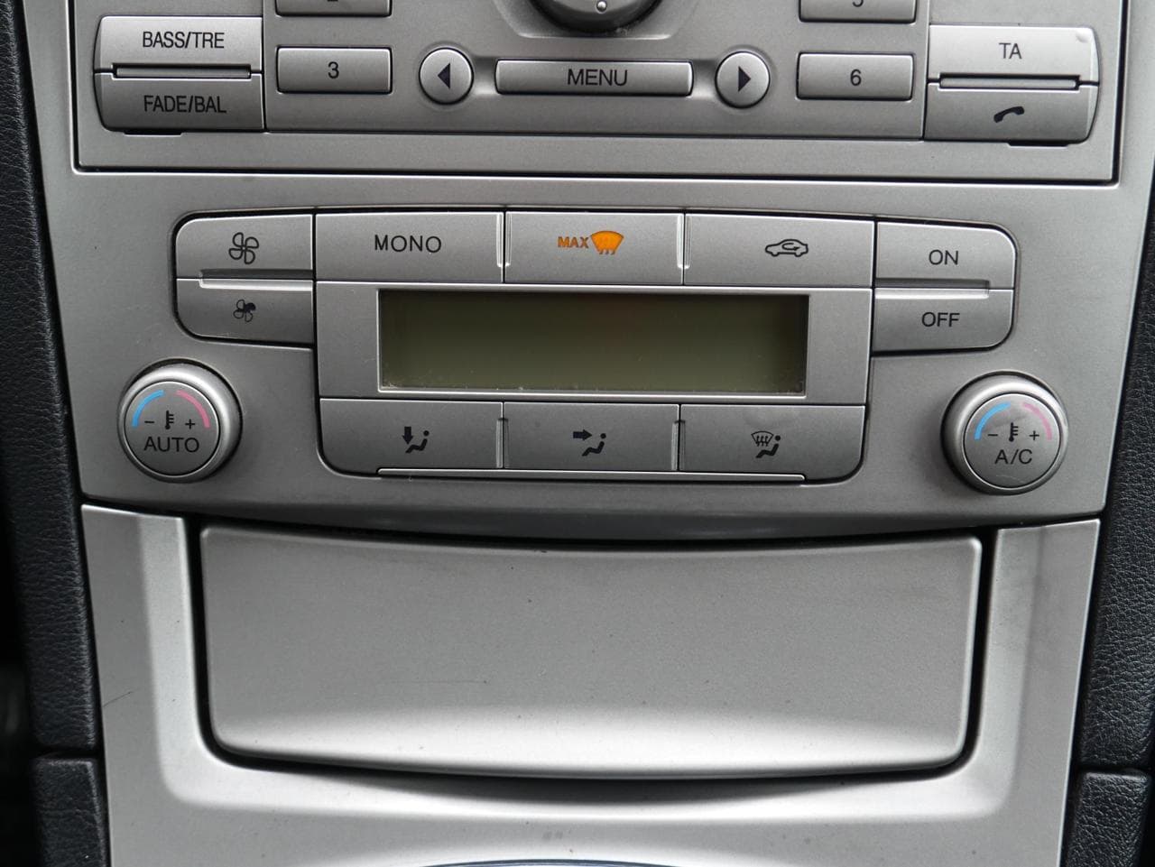 2006 Ford S-MAX - 13