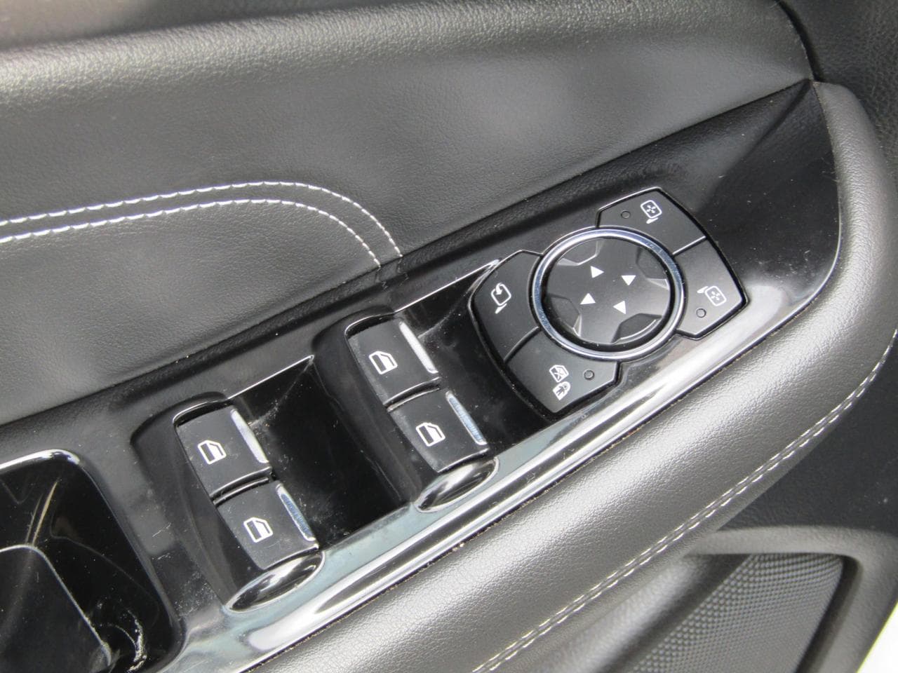 2016 Ford S-Max - 12