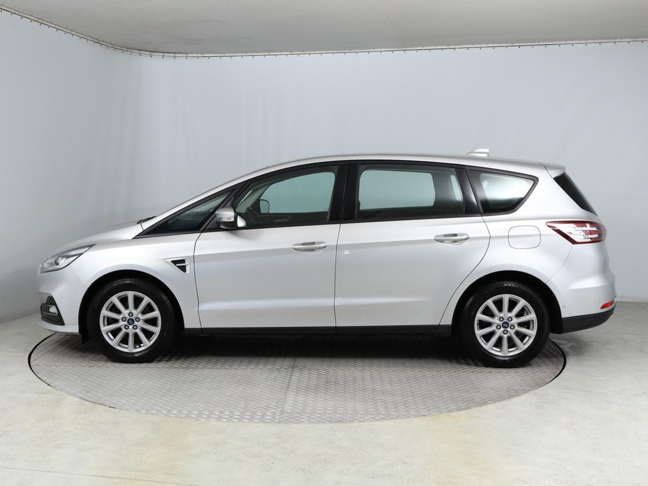 2021 Ford S-Max - 4
