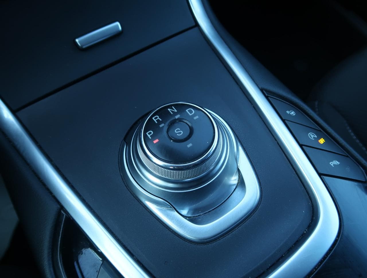 2020 Ford S-Max - 19