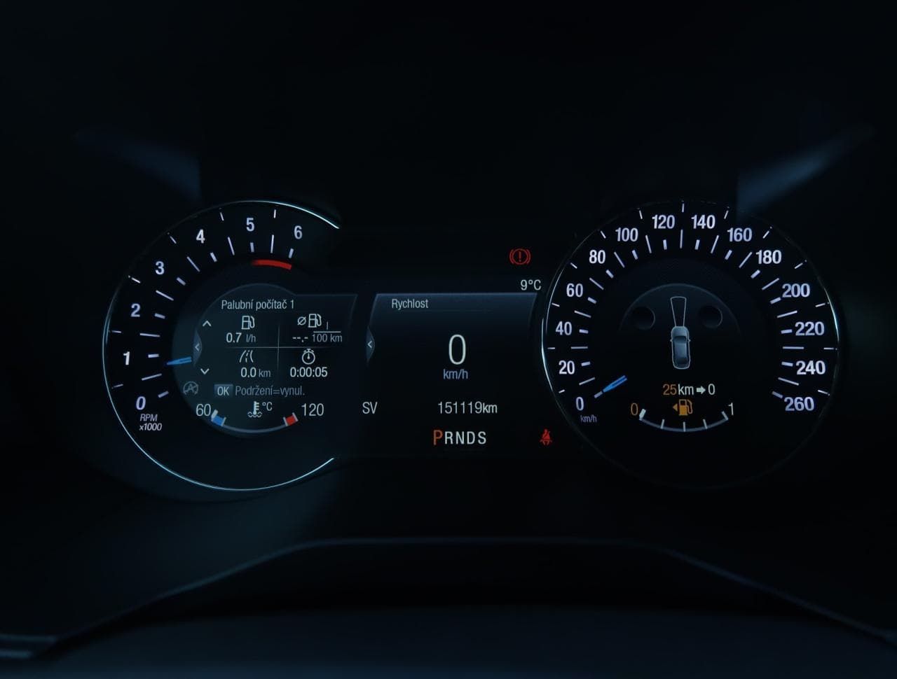 2020 Ford S-Max - 17