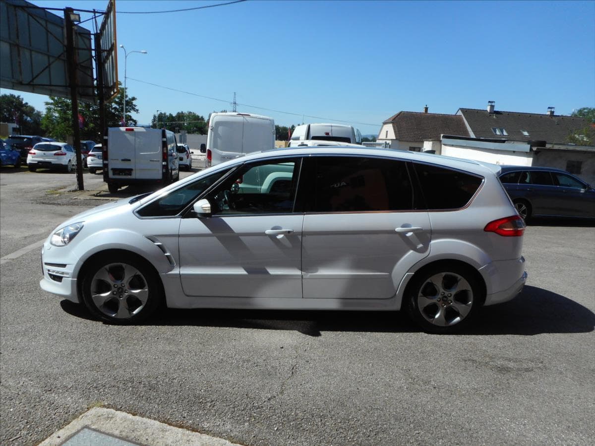 Ford S-Max - 8