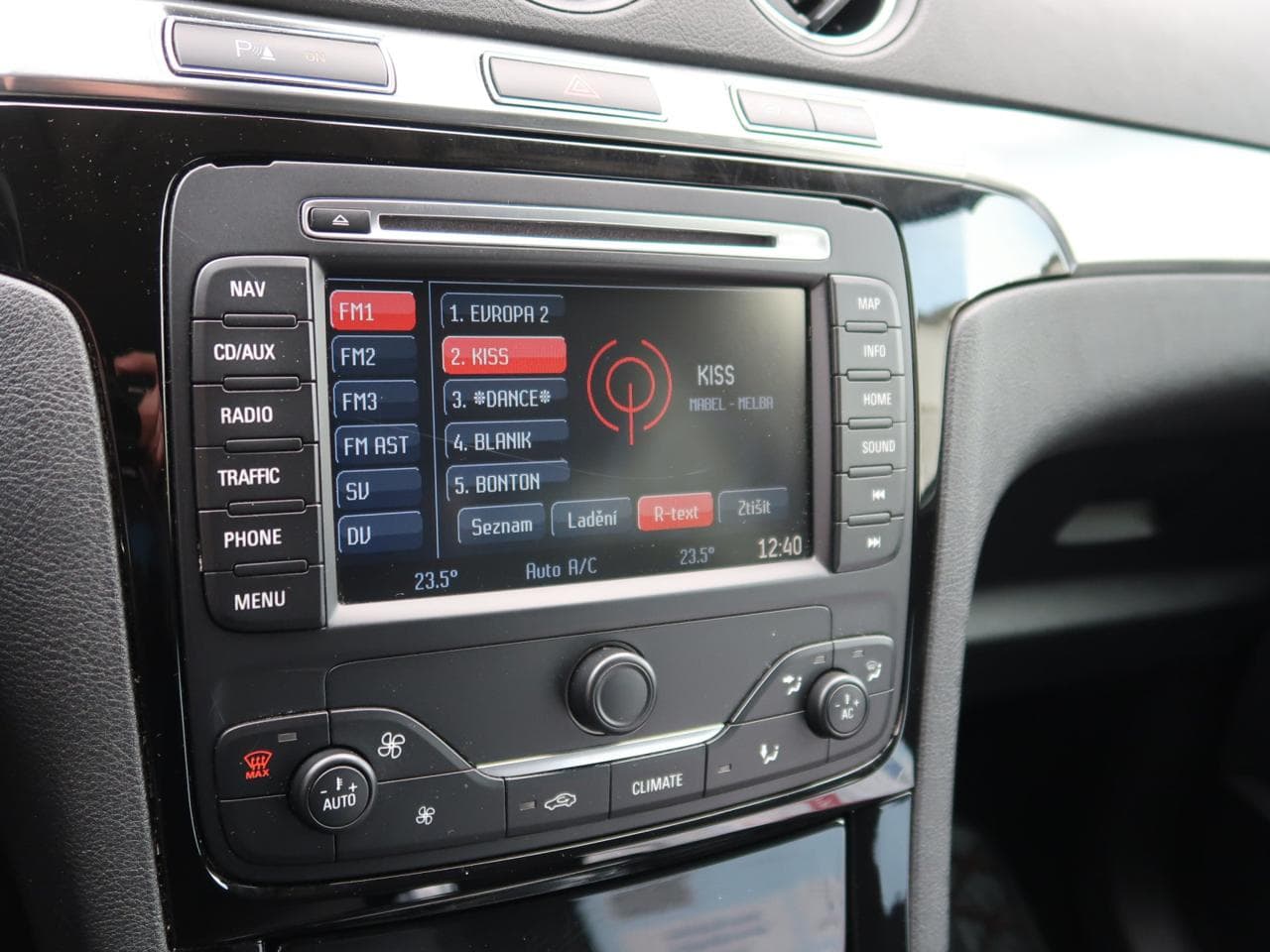 2013 Ford S-Max - 18