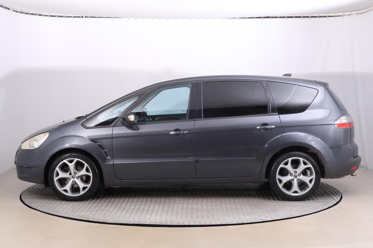 2009 Ford S-Max - 4