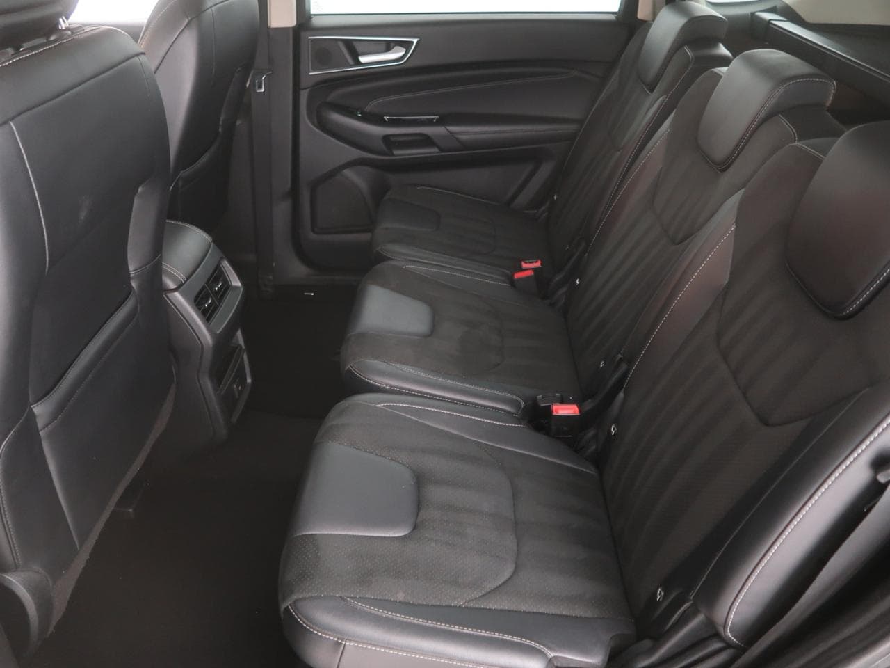 2015 Ford S-MAX - 15