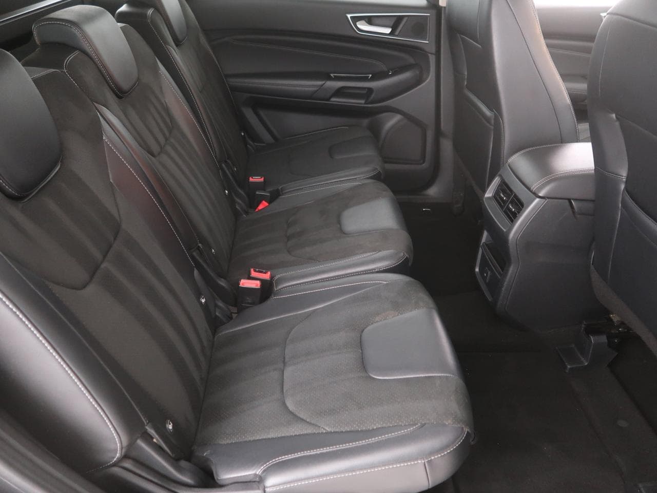 2015 Ford S-MAX - 13