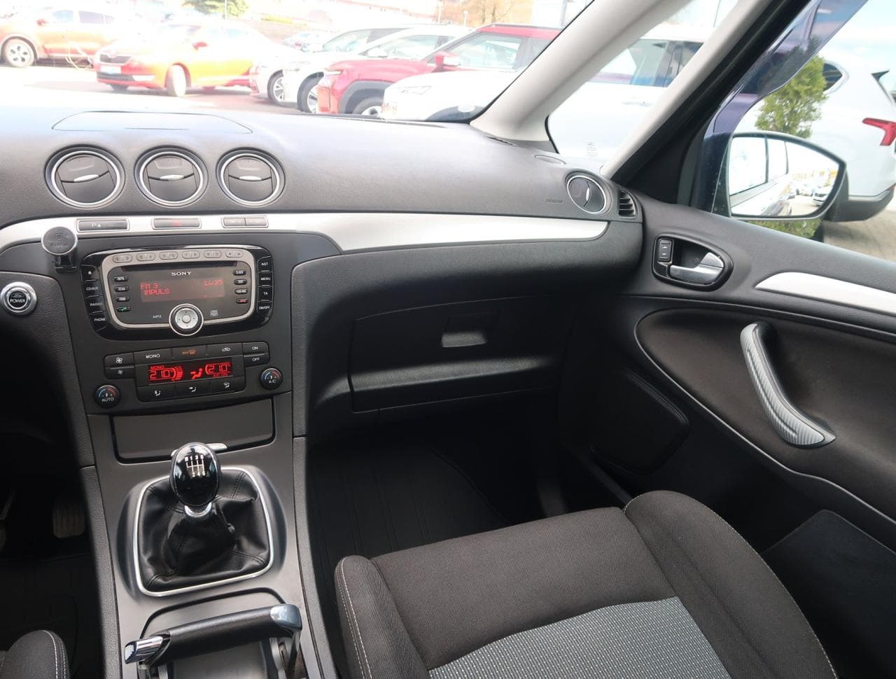 2012 Ford S-Max - 21