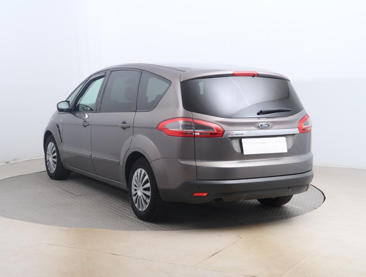 2012 Ford S-Max - 9