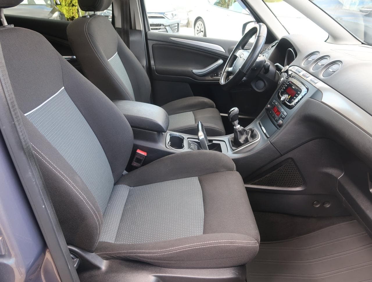 2012 Ford S-Max - 23