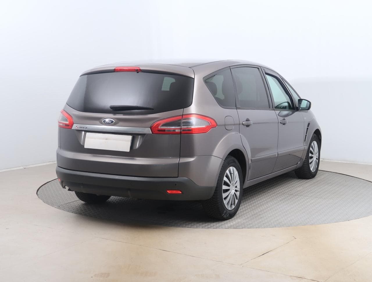 2012 Ford S-Max - 13