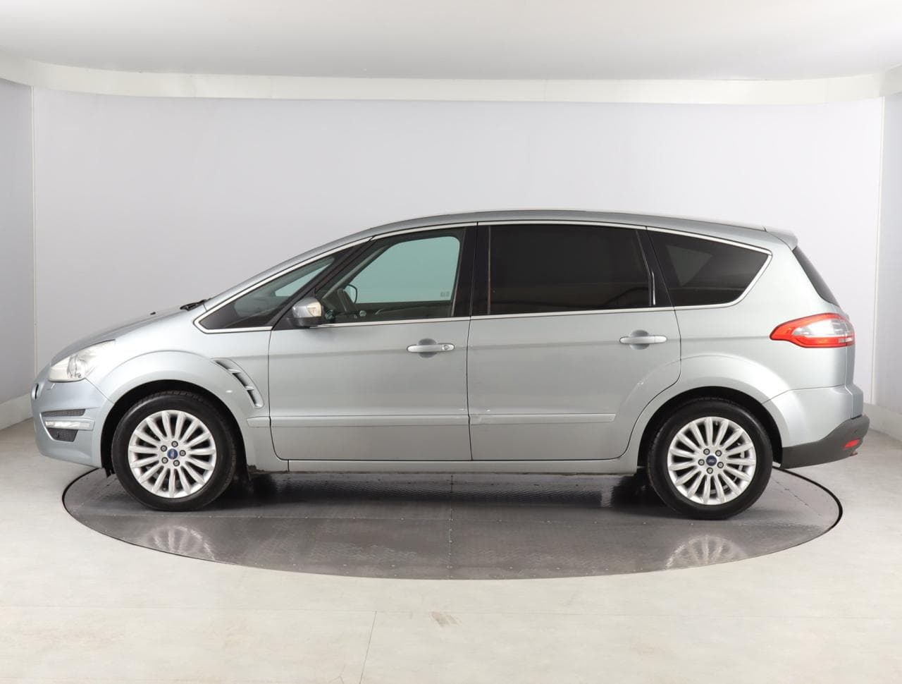 2012 Ford S-Max - 7