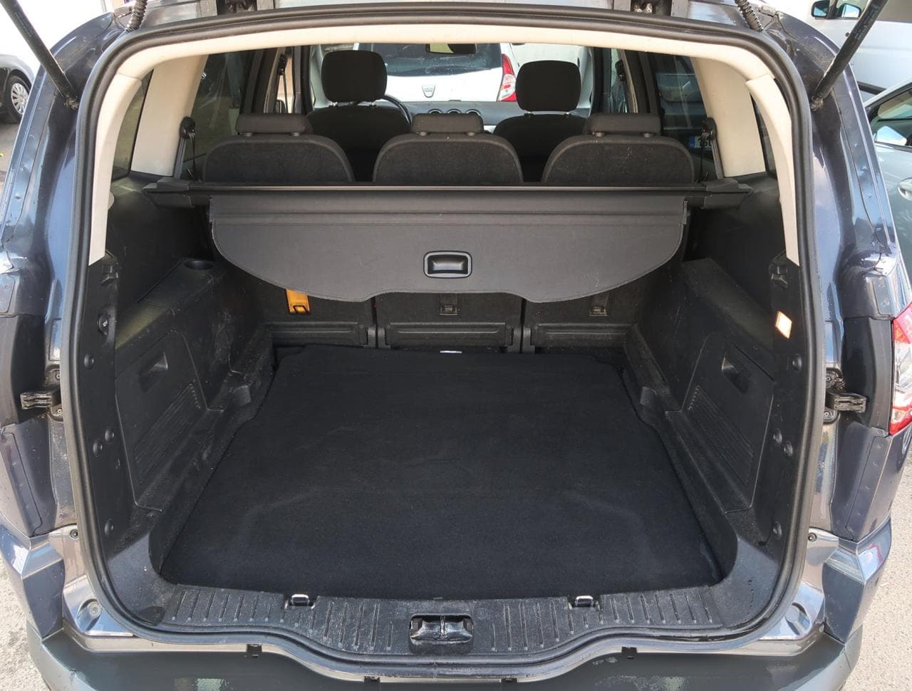 2014 Ford S-Max - 37