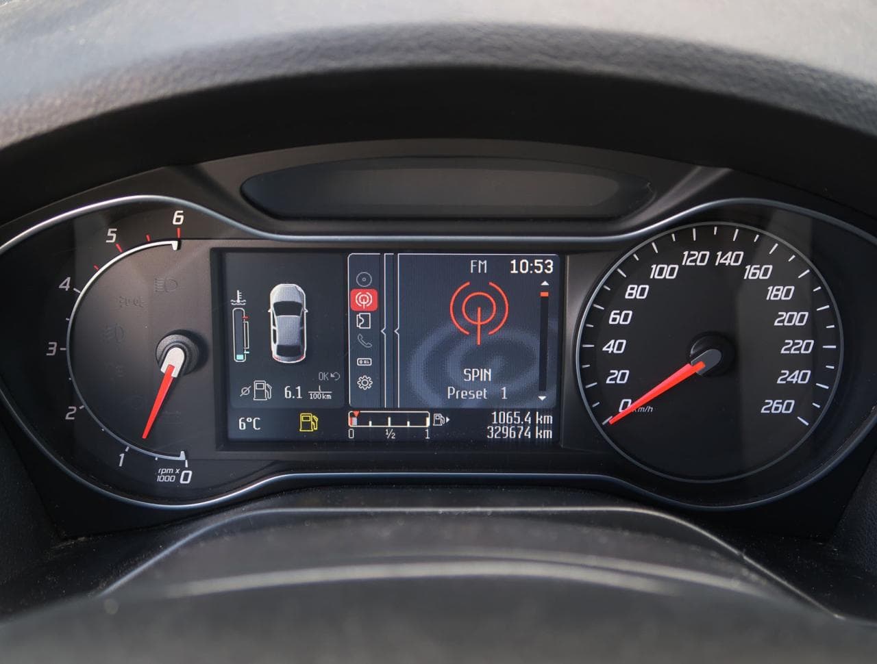 2014 Ford S-Max - 33