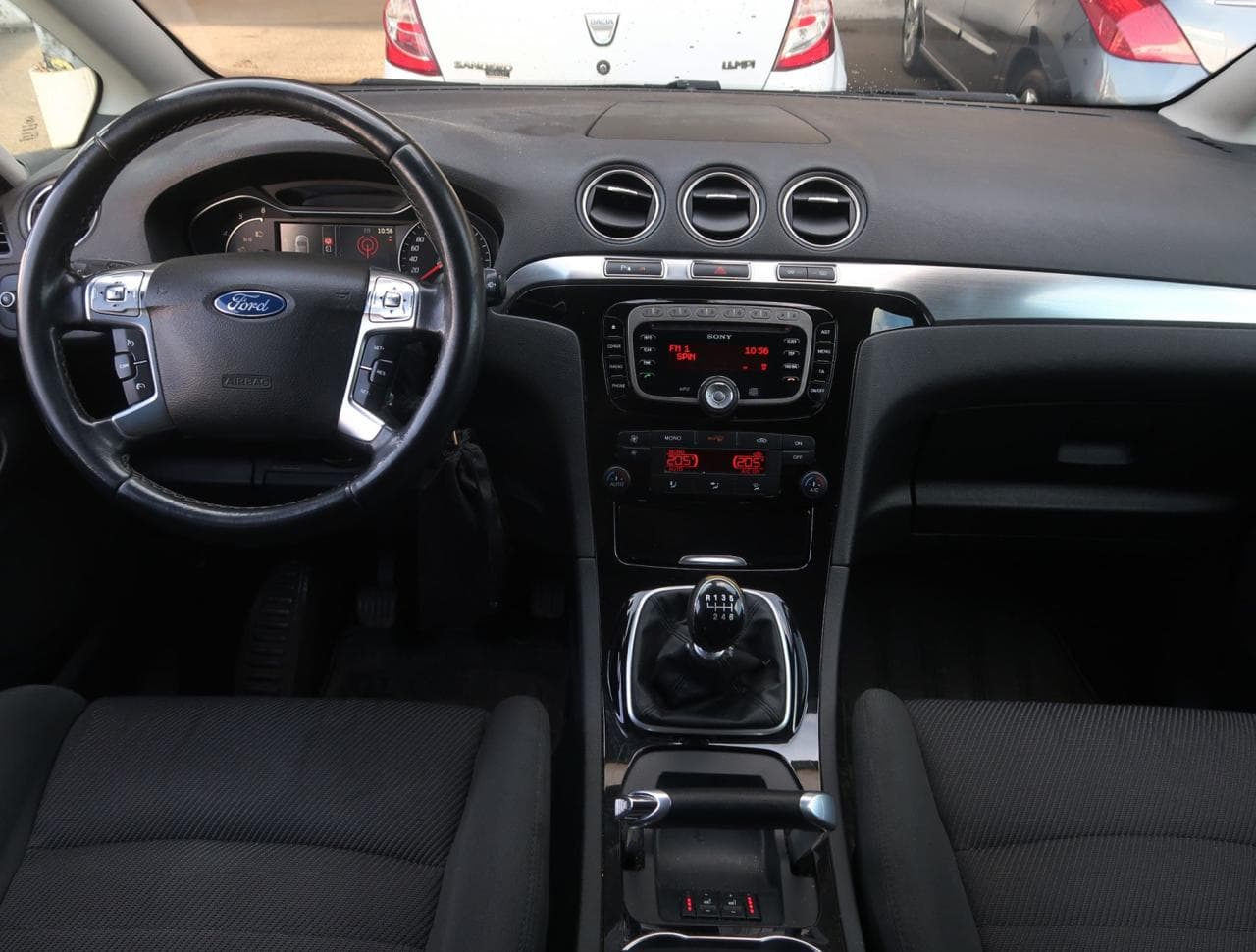 2014 Ford S-Max - 19