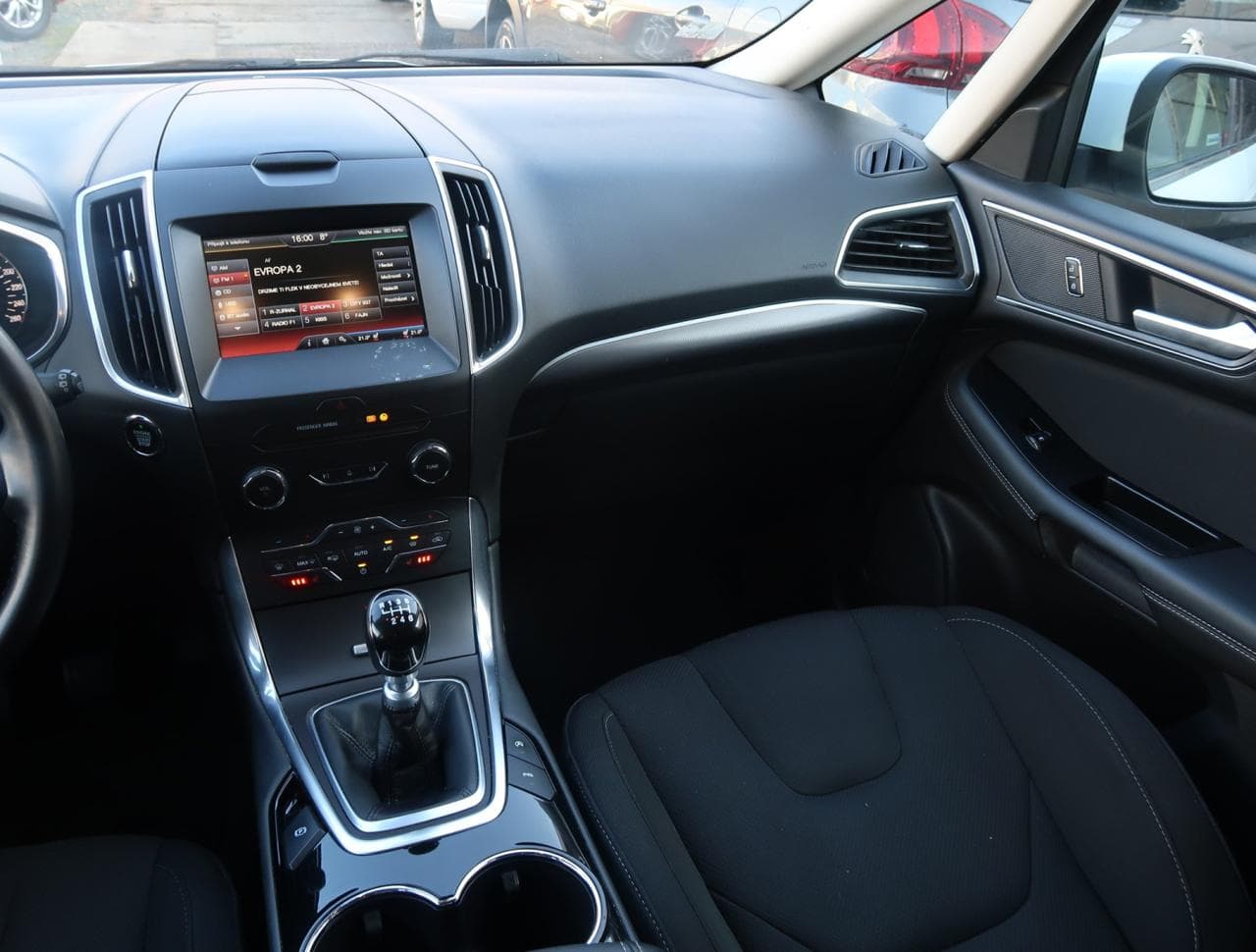2015 Ford S-Max - 21