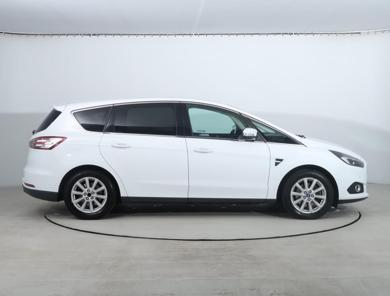 2015 Ford S-Max - 15