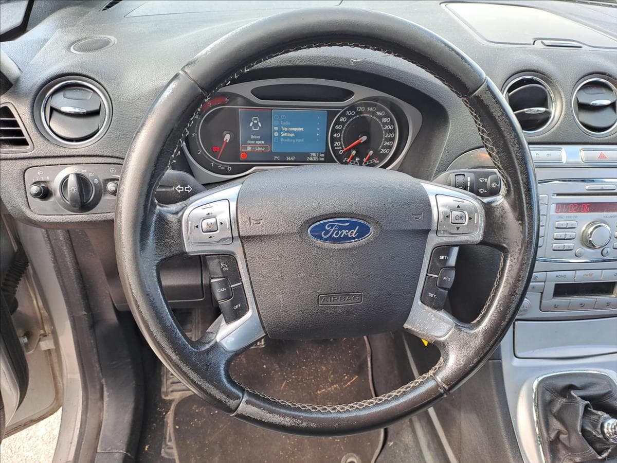 2008 Ford S-MAX - 13