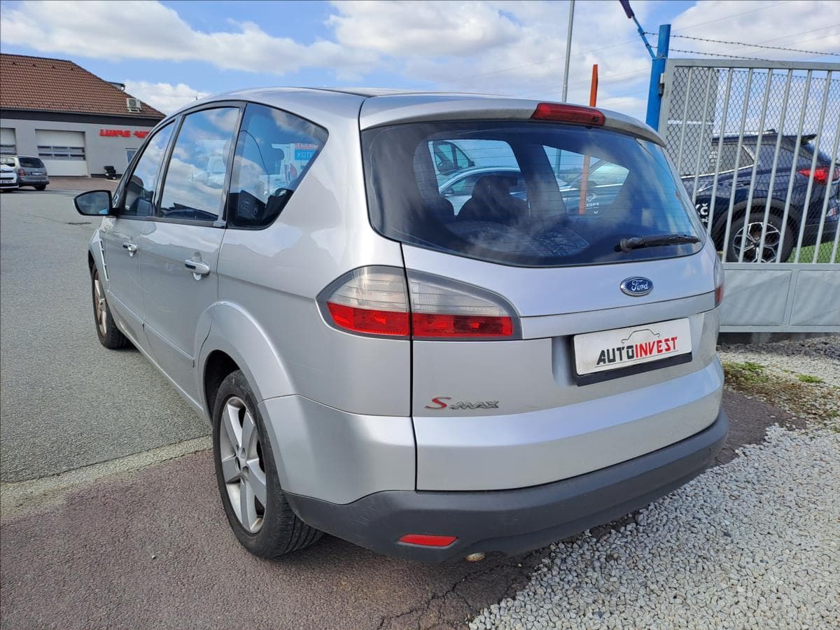 2008 Ford S-MAX - 4