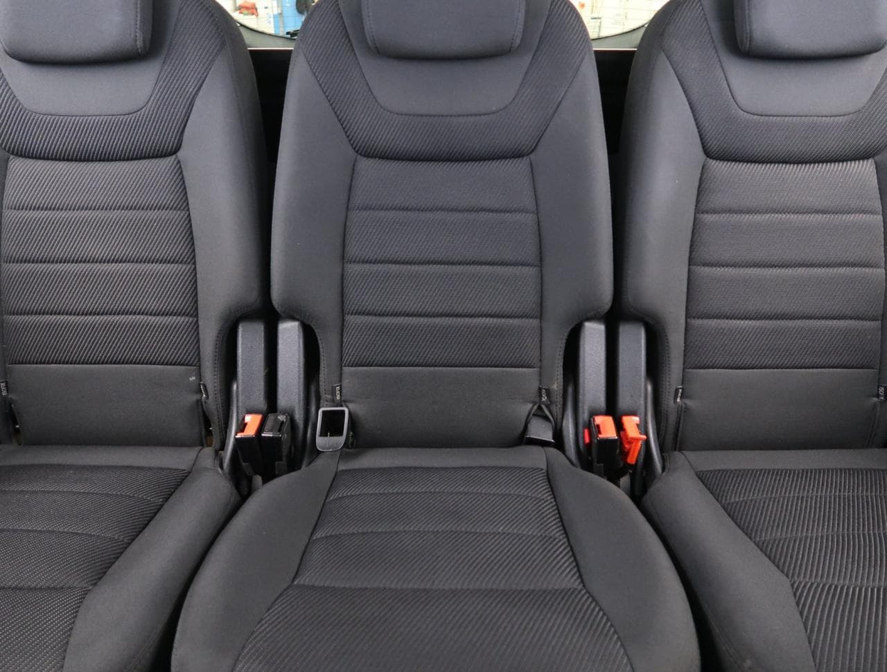 2013 Ford S-MAX - 14