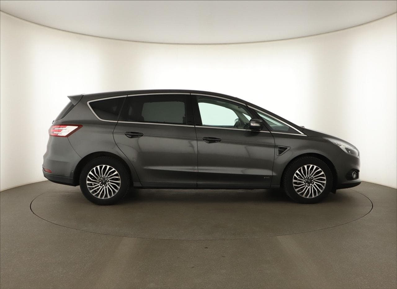 2018 Ford S-MAX - 9