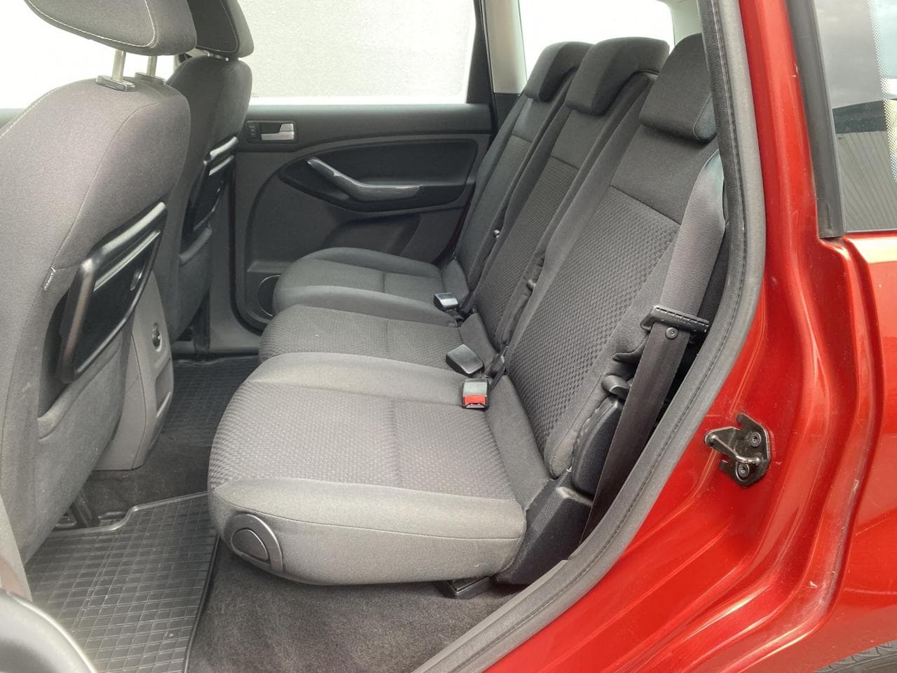 2013 Ford S-MAX - 20
