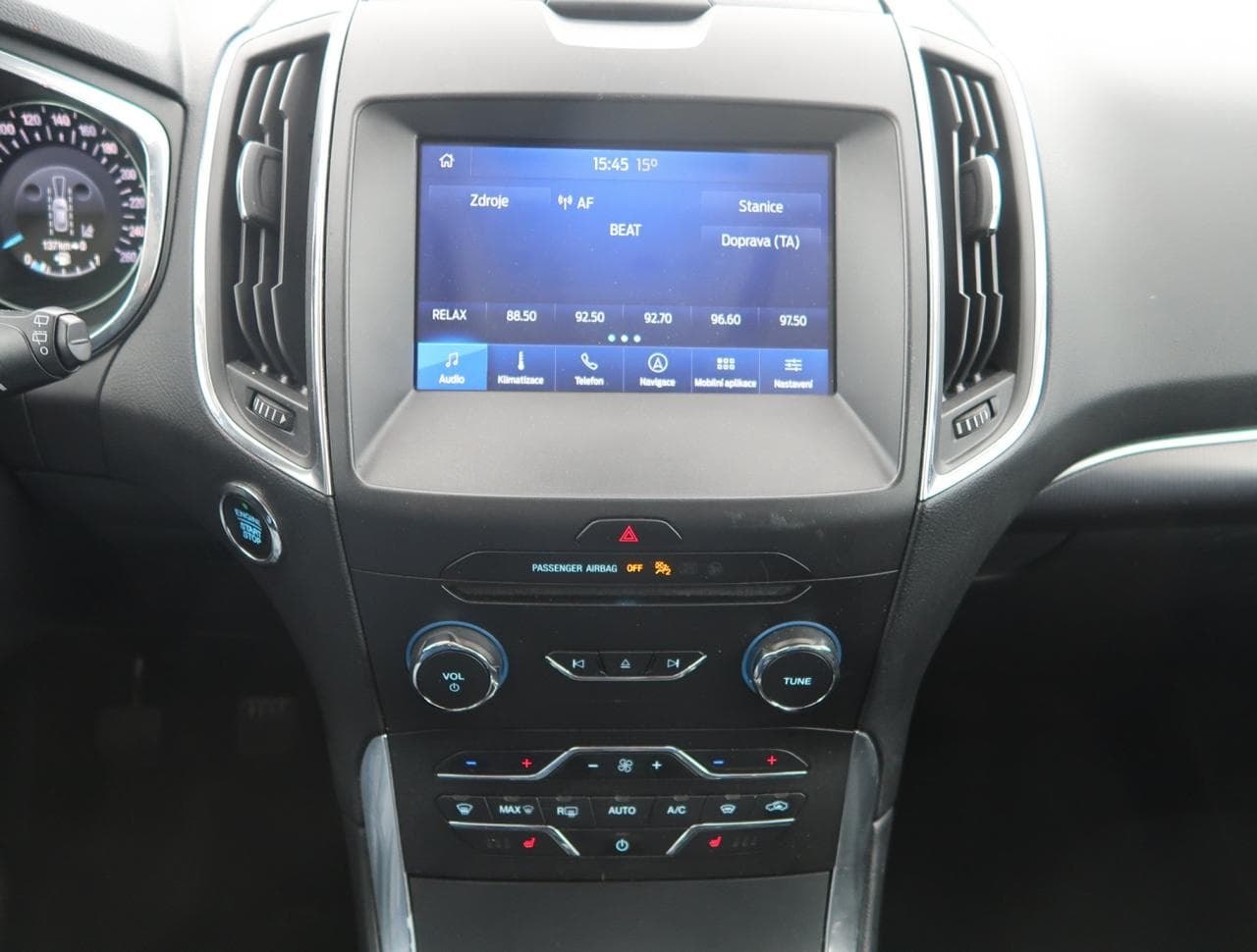 2019 Ford S-MAX - 18