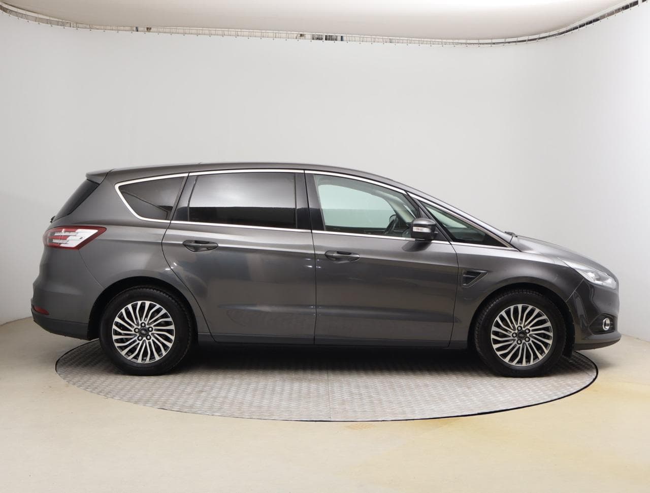 2019 Ford S-MAX - 8
