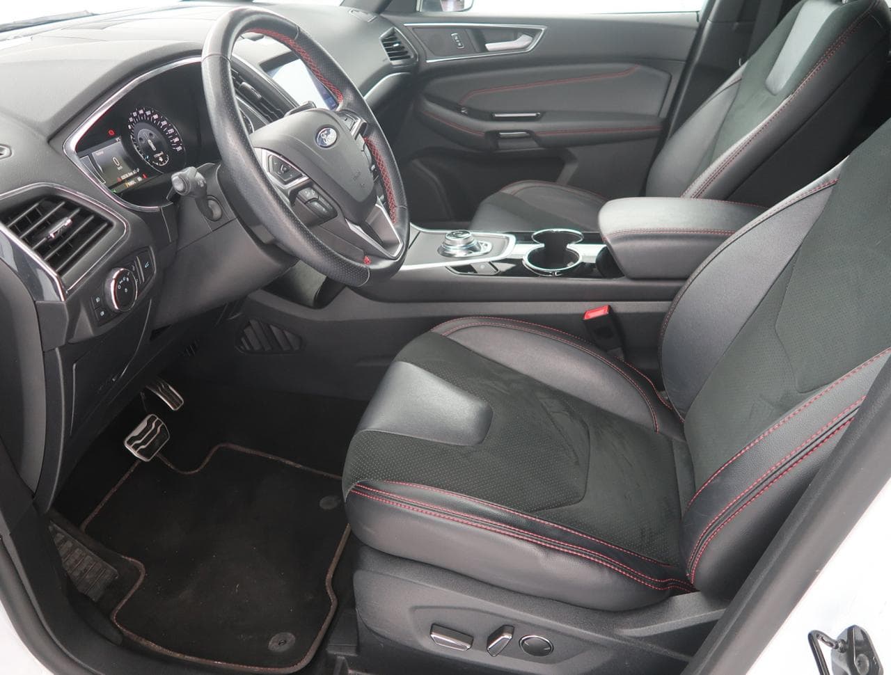 2022 Ford S-MAX - 16