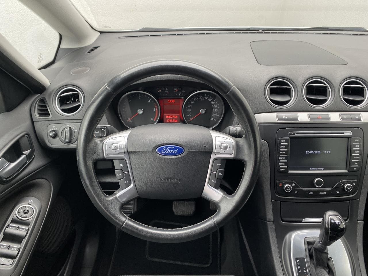 2014 Ford S-MAX - 11