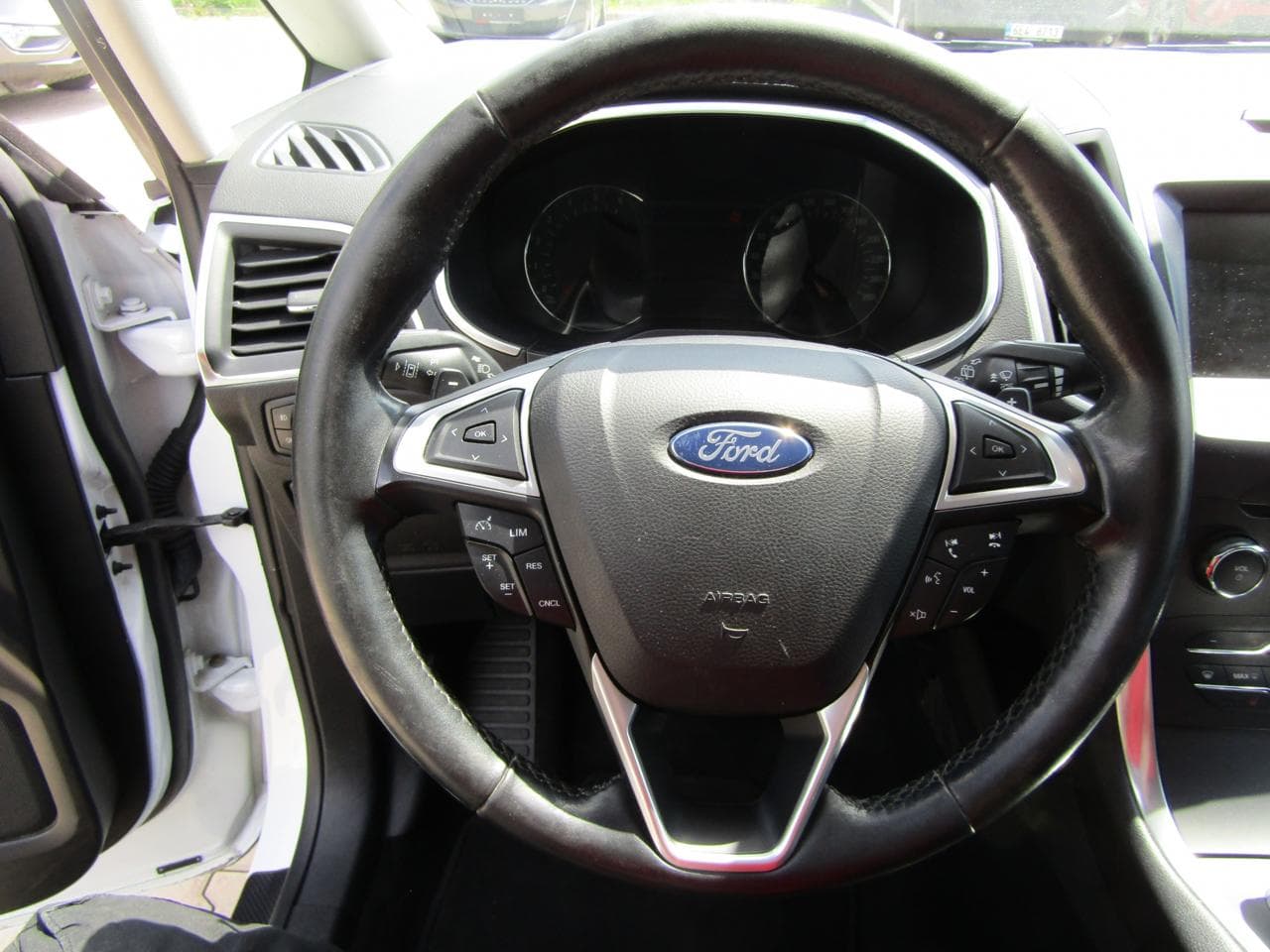 2017 Ford S-MAX - 13